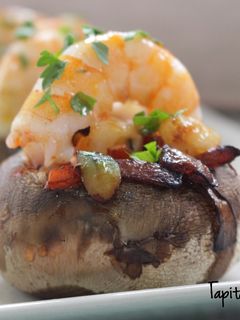 Una foto de Champiñones rellenos de gambas
