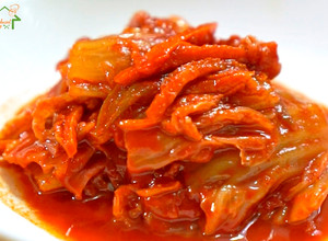 A picture of Korean Kimchi.