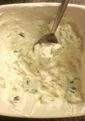 A picture of Tzatziki.
