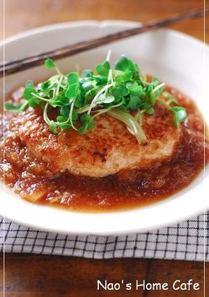A picture of Minced Chicken and Tofu Hamburger Steaks with Grated Daikon and Ankake Sauce.