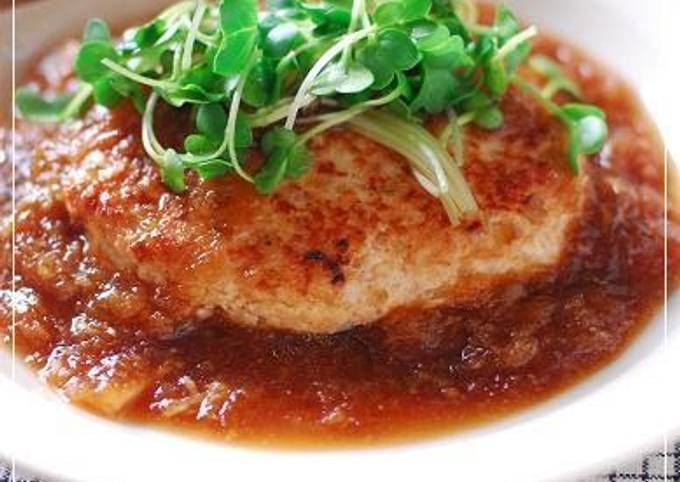 Minced Chicken and Tofu Hamburger Steaks with Grated Daikon and Ankake Sauce