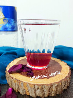 عکسی از دستور شربت توت و عرق کاسنی🌸🍓