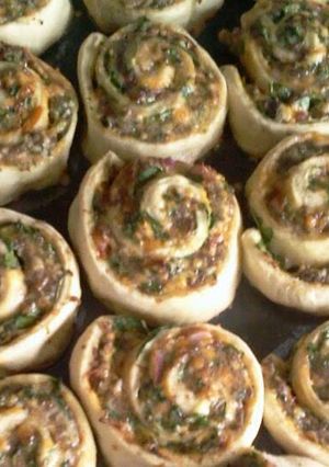 A picture of spinach and beef pinwheels.