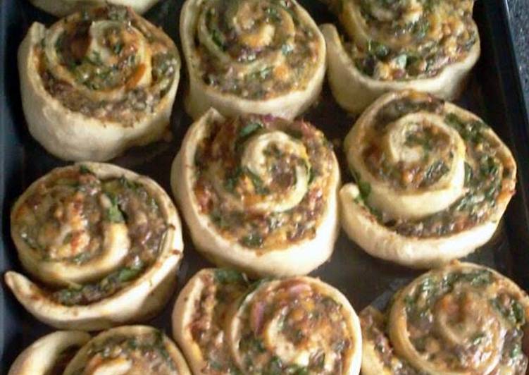 Delicious spinach and beef pinwheels