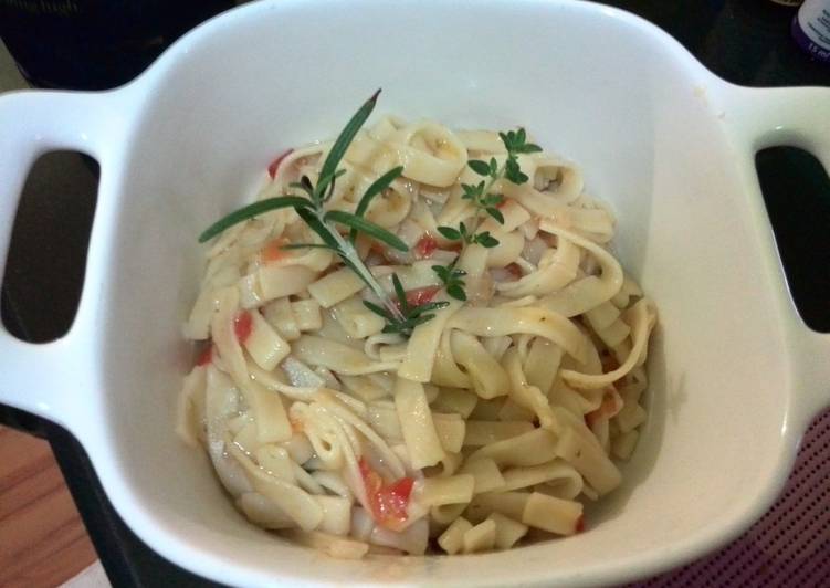 Quick lemon thyme pasta