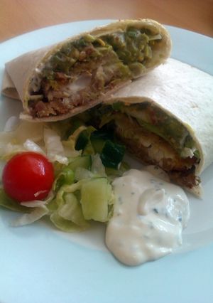 A picture of Vickys Yummy Fish & Guacamole Tacos with Big Credit to Tinklee!.