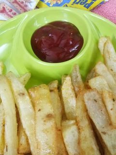 ફ્રેન્ચ ફ્રાઈસ (French Fries Recipe In Gujarati) રેસીપી મુખ્ય ફોટો