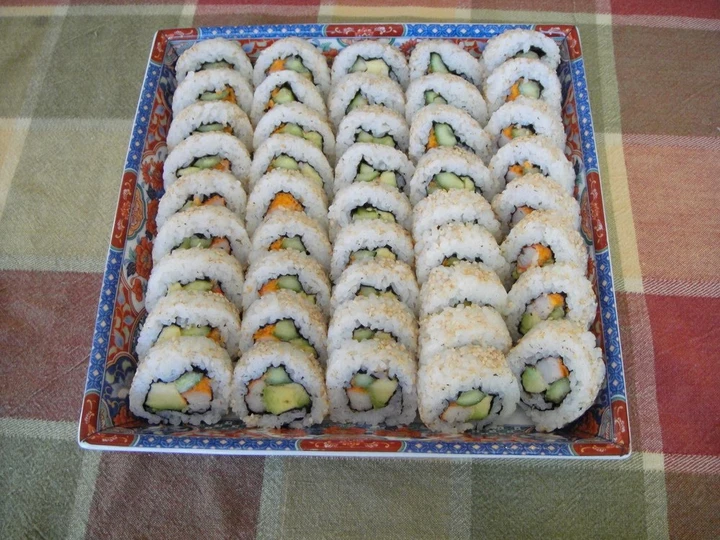 Easy Steps Prepare Recipes California Rolls the Delicious Tasty.