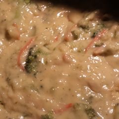 A picture of Broccoli and cheese soup..