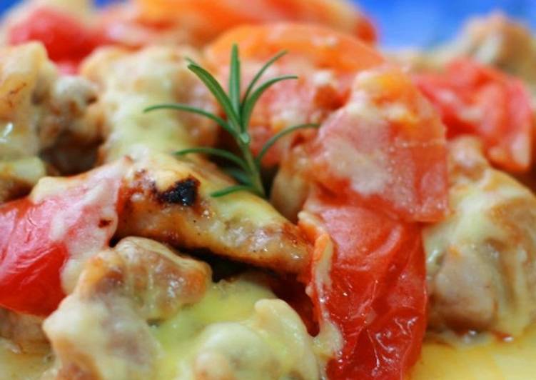 Pan-Fried Cheesy Chicken & Tomato