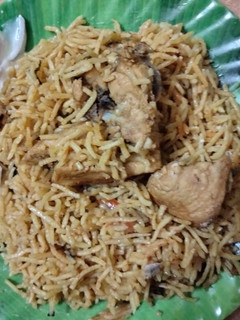 டேஸ்டி சிக்கன் பிரியாணி (Chicken biryani recipe in tamil) செய்முறை முக்கிய புகைப்படம்