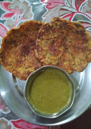 A picture of Masala Oats Chilla.