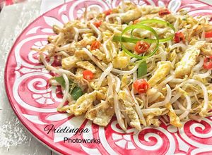 Foto resep Tumis taoge dg telur ala Dina