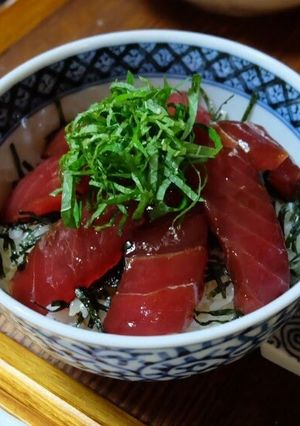 A picture of Restaurant Style Marinated Tuna for Rice Bowls.