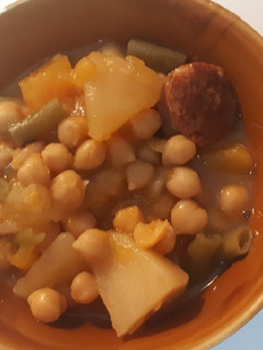 Una foto de Garbanzos😋😊