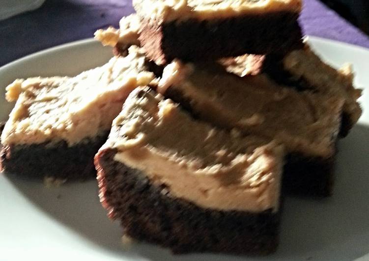 Recipe of Award-winning Tinklee&#39;s Easy Brownies/Peanut Butter Frosting