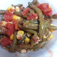 A picture of Tomatoes, Corn, and Green Beans.