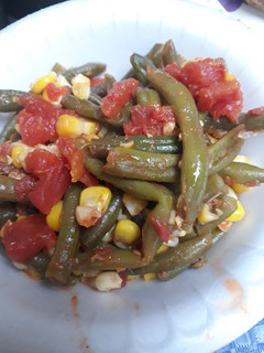 A picture of Tomatoes, Corn, and Green Beans.