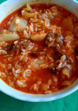 Rizses kolbászos lecsó recept fotója