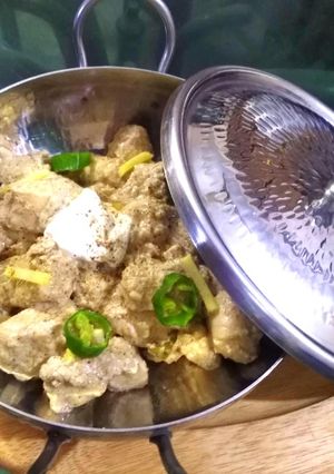 A picture of CHICKEN MALAI HANDI😋.