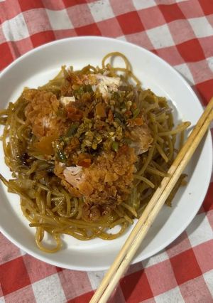 Foto resep Spaghetti Saus Bulgogi Toping Ayam Geprek