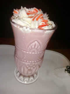 صورة لوصفة ميلك شيك الفراولة 🍓 بدون ايس كريم 🍧🍹