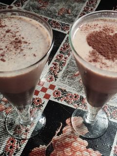 ઓરીઓ મિલ્ક શેક(Oreo Milk shake Recipe in Gujarati) રેસીપી મુખ્ય ફોટો