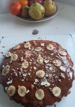 Una foto de Bizcochuelito de banana con dulce de leche 🍌🥧
