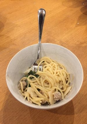 A picture of Simple sausage spaghetti.
