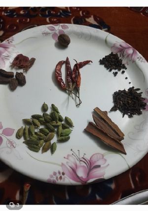 শাহী গরম মশলা (shahi garam masala recipe in Bengali) রেসিপির প্রধান ছবি