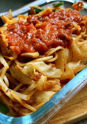 炒麵のhida香腸🍅番茄醬「剩菜再製」 的食譜成品照片
