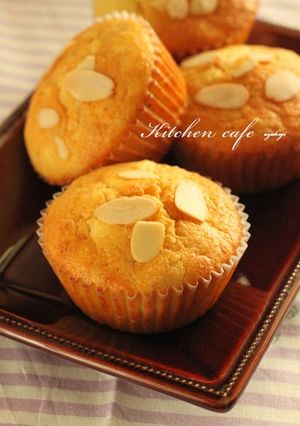 A picture of Cream Cheese Banana Muffins.