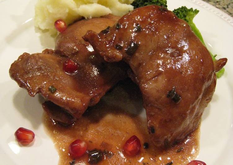 Steps to Make Homemade Sautéed Chicken with Pomegranate and Balsamic Vinegar Sauce