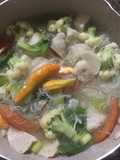 Bihun Kuah Sayur Baso Tuna