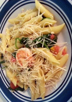 A picture of Garlic Shrimp and Penne.