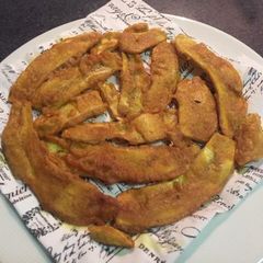 A picture of Battered Unrippened Banana Chips.