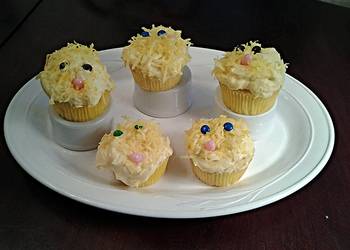 Easy Recipe White Chocolate Cupcakes with White Chocolate Whipped Cream Frosting Delicious