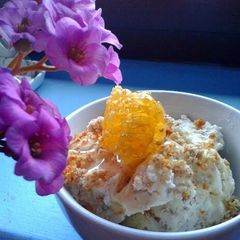 A picture of Brown Bread & Honey Ice Cream.