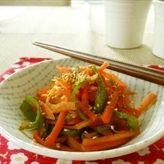 Easily Made in 5 Minutes! Green Pepper and Carrot Kinpira A picture of Easily Made in 5 Minutes! Green Pepper and Carrot Kinpira.