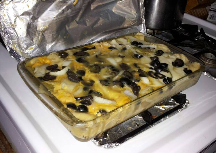 Step-by-Step Guide to Cook Yummy Soggy green enchiladas