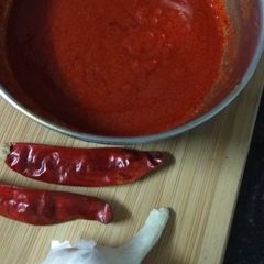 A picture of Red Chilli-Garlic Chutney.