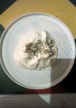 A picture of Brad's tatziki sauce.