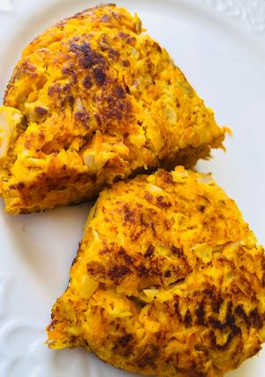 Una foto de Tortilla zanahoria y atún