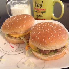 A picture of Egg Burger.