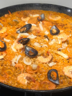 Una foto de Paella de marisco de Karlos Arguiñano