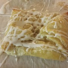 A picture of Cheese danish.