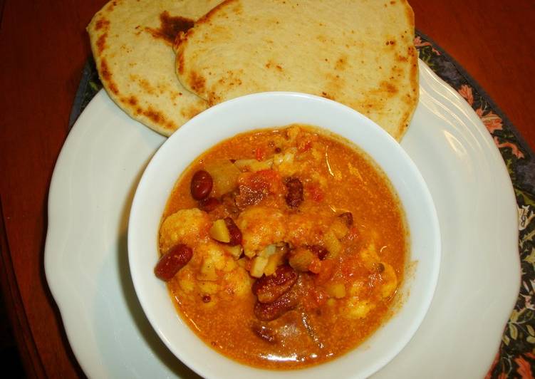 Indian Cauliflower and Bean Curry