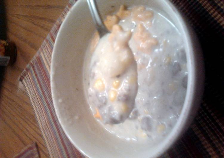 Super Yummy Cheese Burger Soup