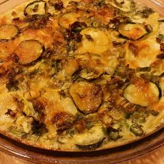 A picture of Crustless zucchini quiche.