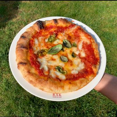 Ricetta Pizza Napoletana in Padella di Davide Civitiello di Dolce per Amore  - Cookpad